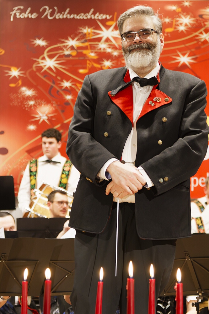 Dieses Jahr hat Martin Maier das Große Orchester vorbereitet.