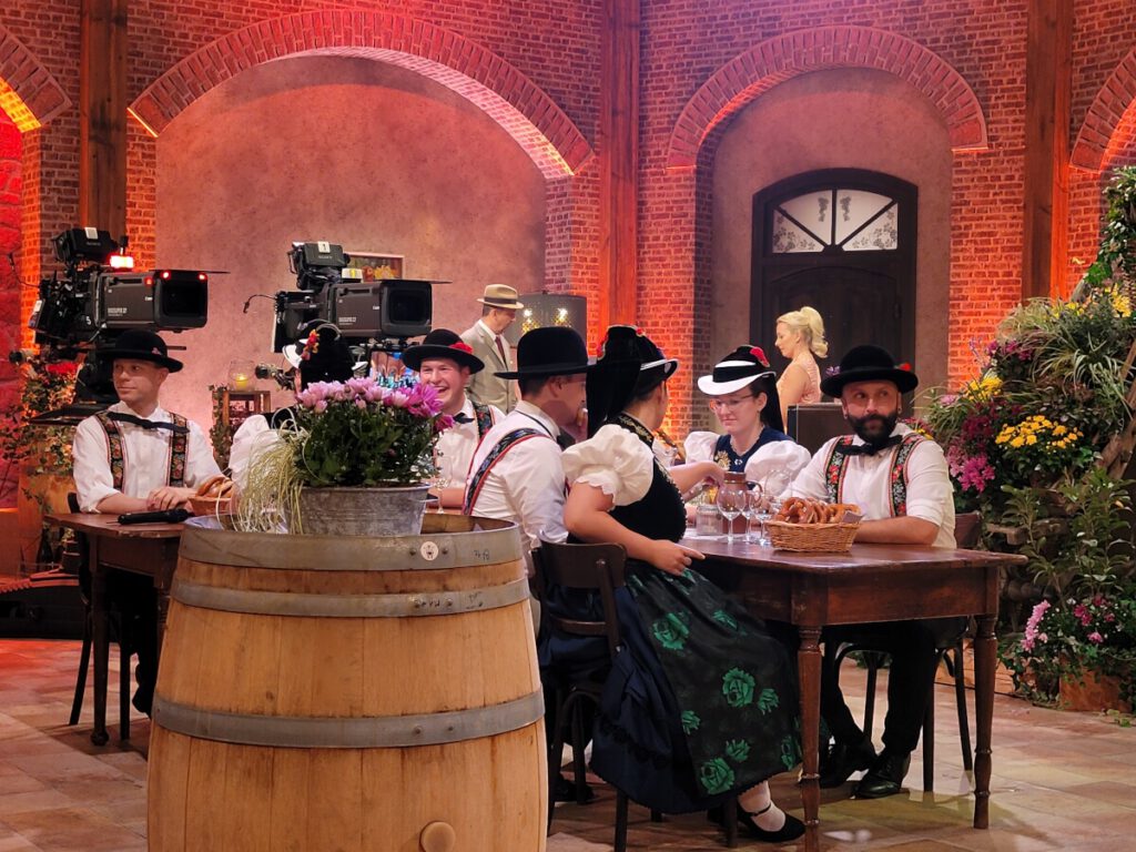 Im Hintergrund: Conny und die Sonntagsfahrer