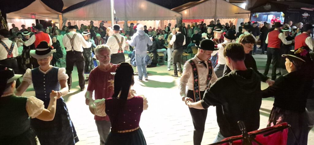 Heimatfest ins Hofbure
