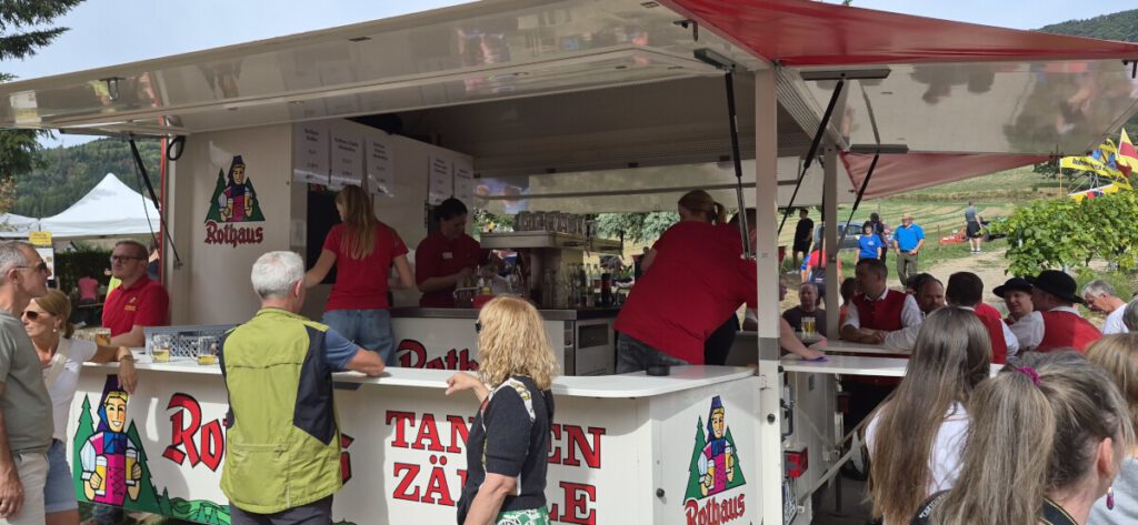 Der "Zäpfle-Wagen" - kein Fest ohne Rothaus-Bier bei uns...
